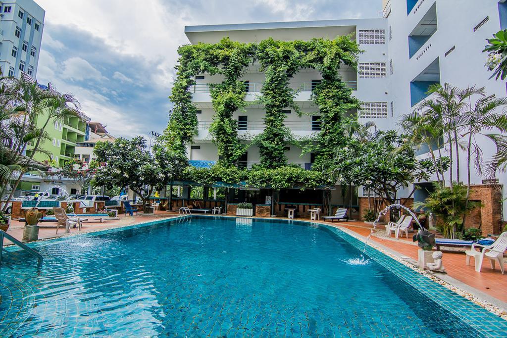 Hotel Sutus Court 5 Pattaya Exterior foto